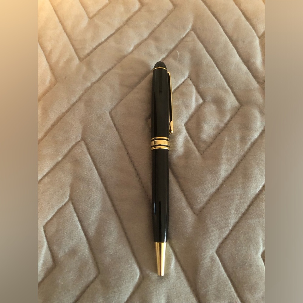 Mens montblanc pen